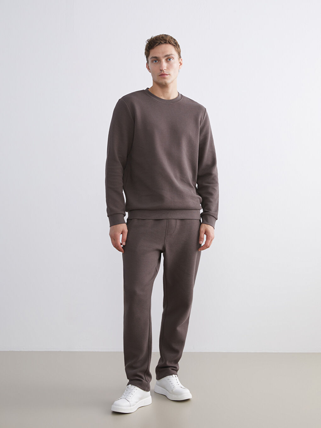 Kahverengi Dokulu Erkek Eşofman Altı