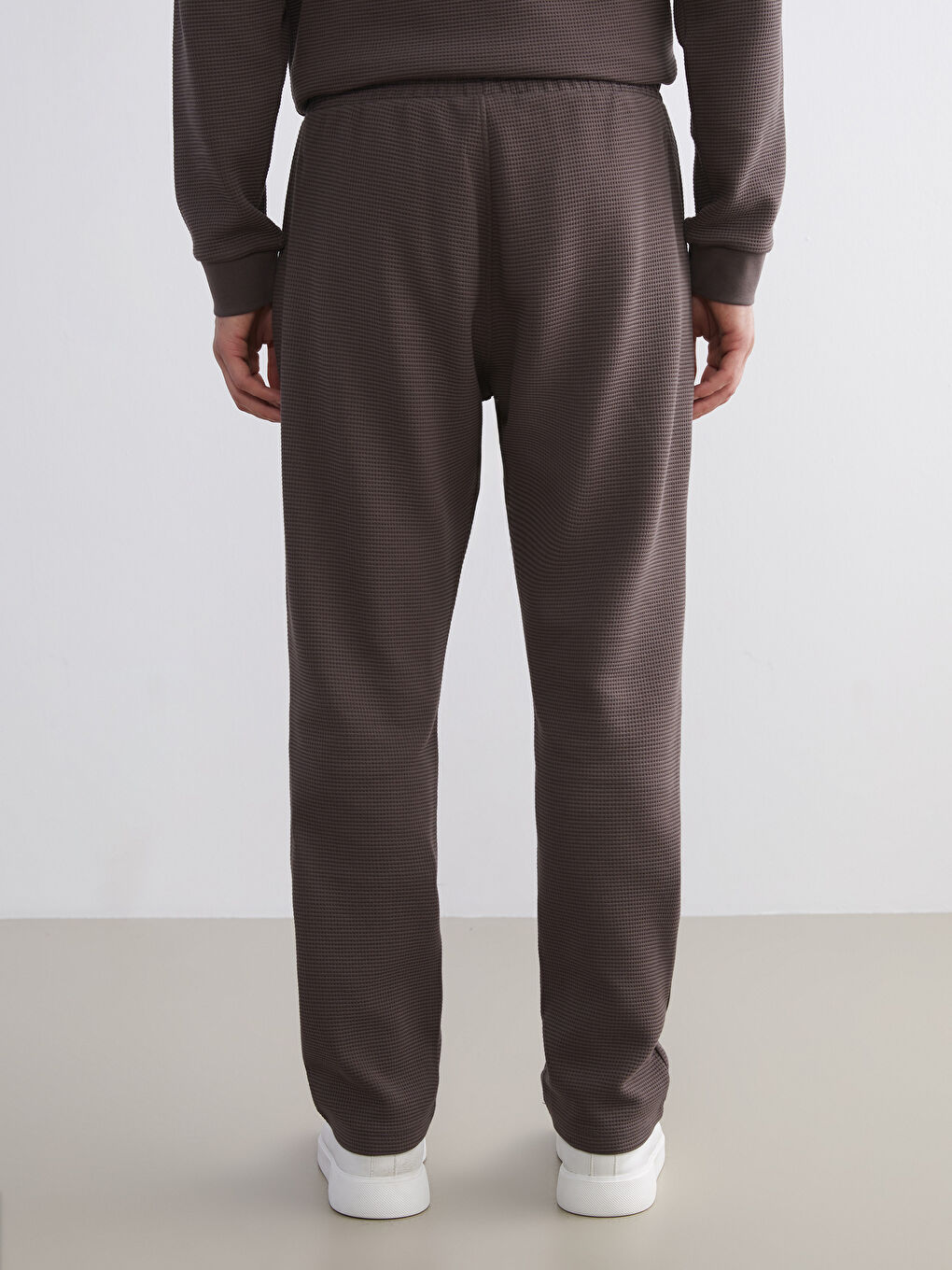 Kahverengi Dokulu Erkek Eşofman Altı-3