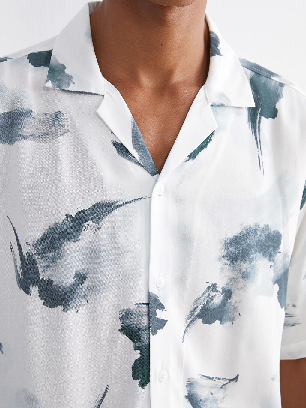 Petrol Regular Fit Resort Yaka Kısa Kollu Desenli Viskon Erkek Gömlek-2