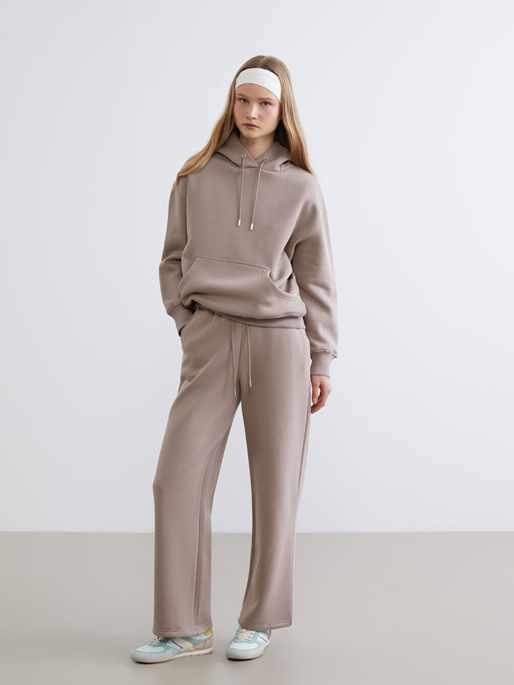 Kahverengi Kanguru Cepli Kadın Kalın Hoodie-1