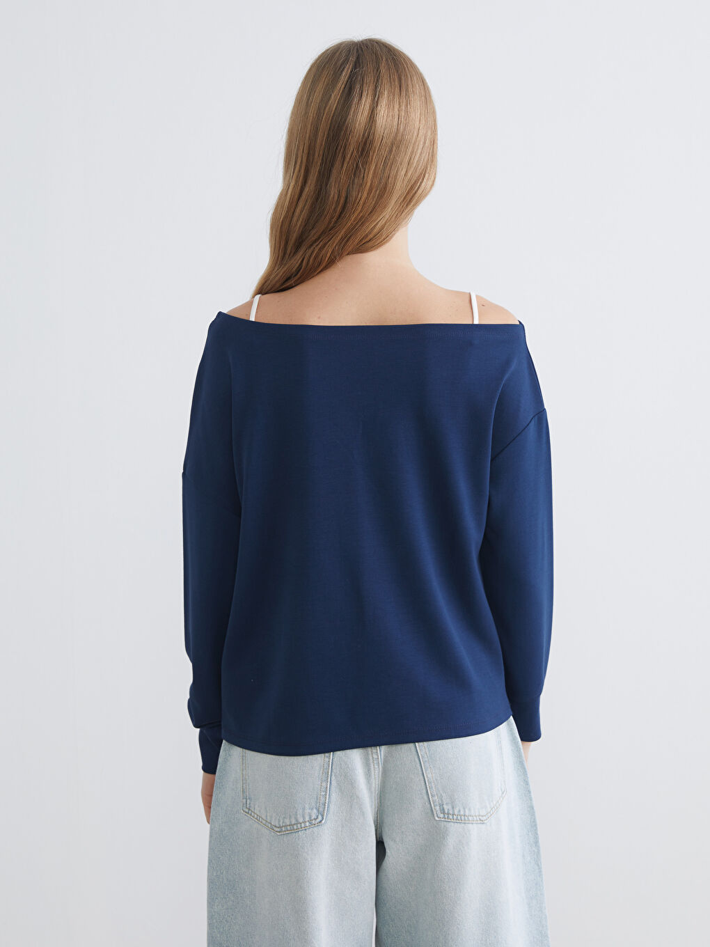 Lacivert Kayık Yaka Baskılı Kadın Sweatshirt-3