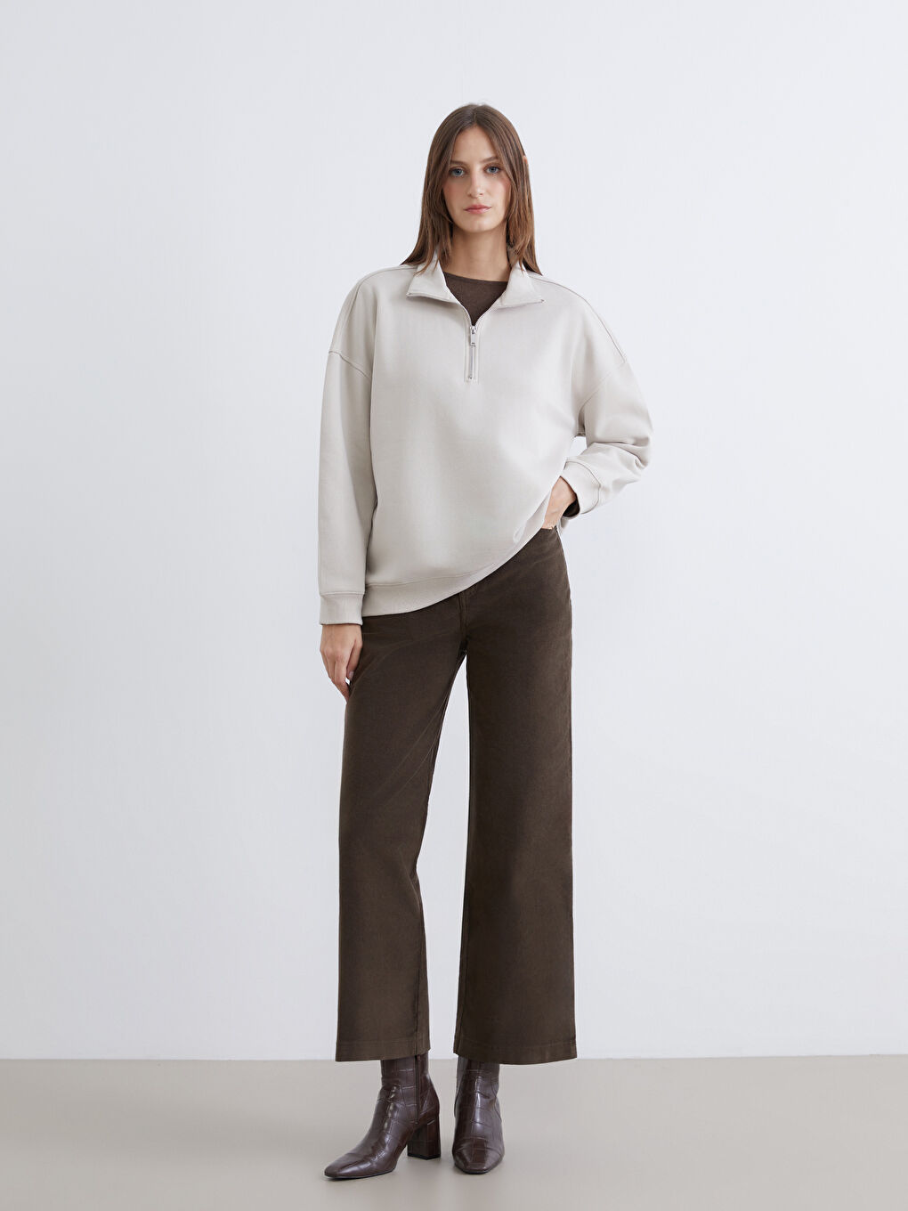 Толстовка с воротником-труба оверсайз для женщин-1