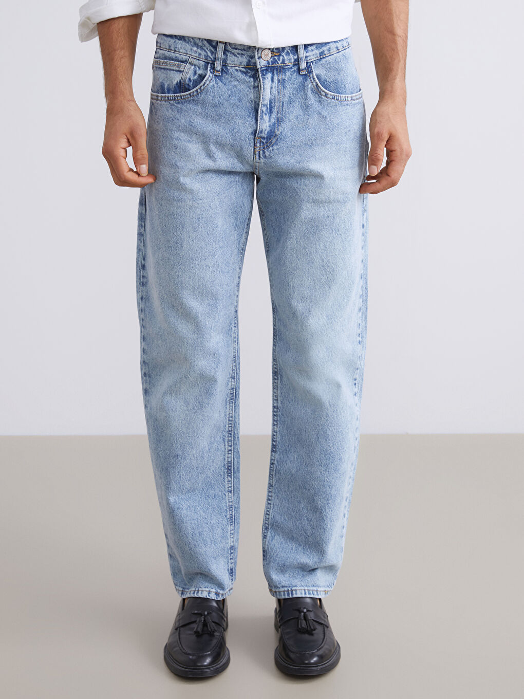 700 Straight Fit Men's Jeans-1