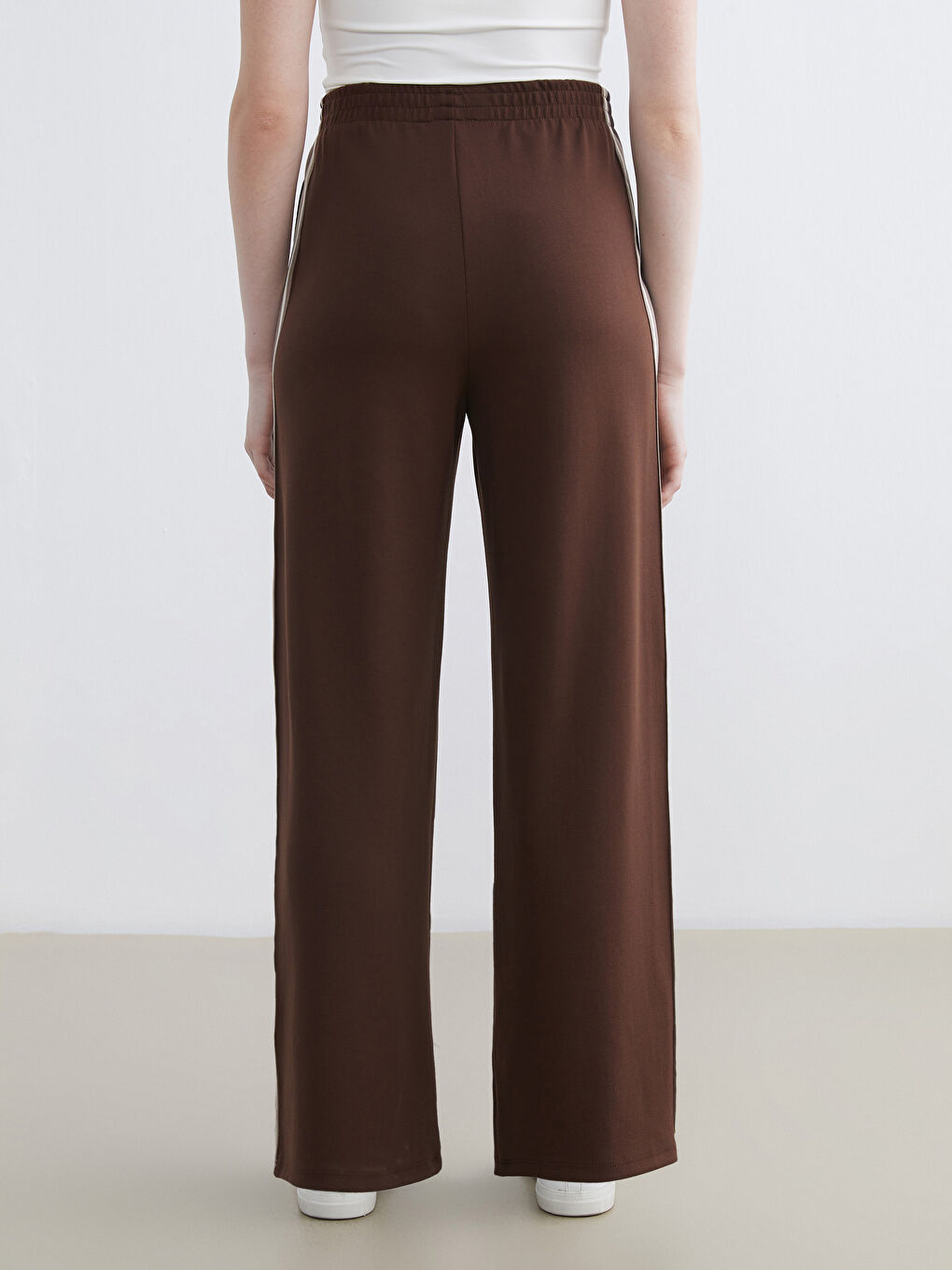 Kahverengi Beli Lastikli Kadın Eşofman Altı-3