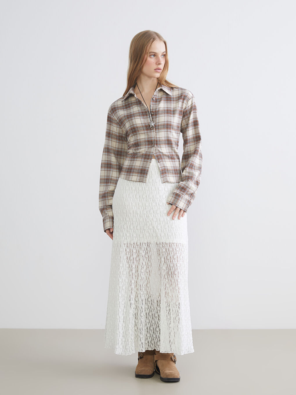 Beyaz Beli Lastikli A Kesim Dantelli Etek-1