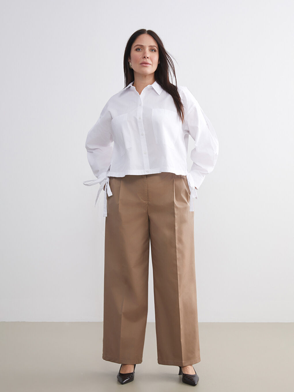 Loose Fit Wide Leg Women's Pleated Trousers-1