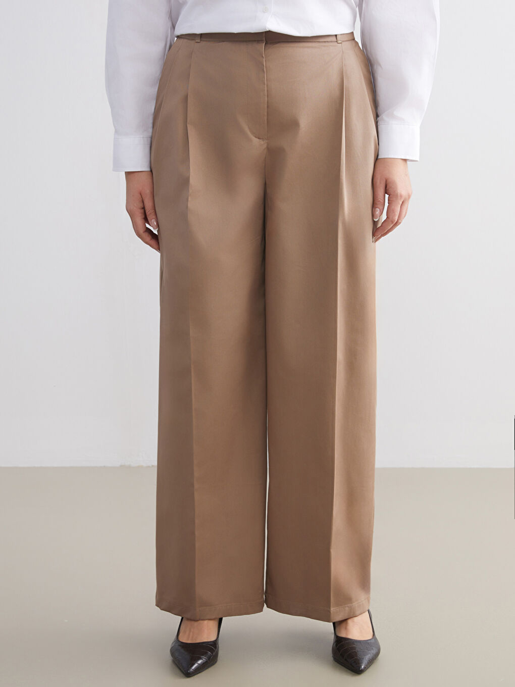 Loose Fit Wide Leg Women's Pleated Trousers-5