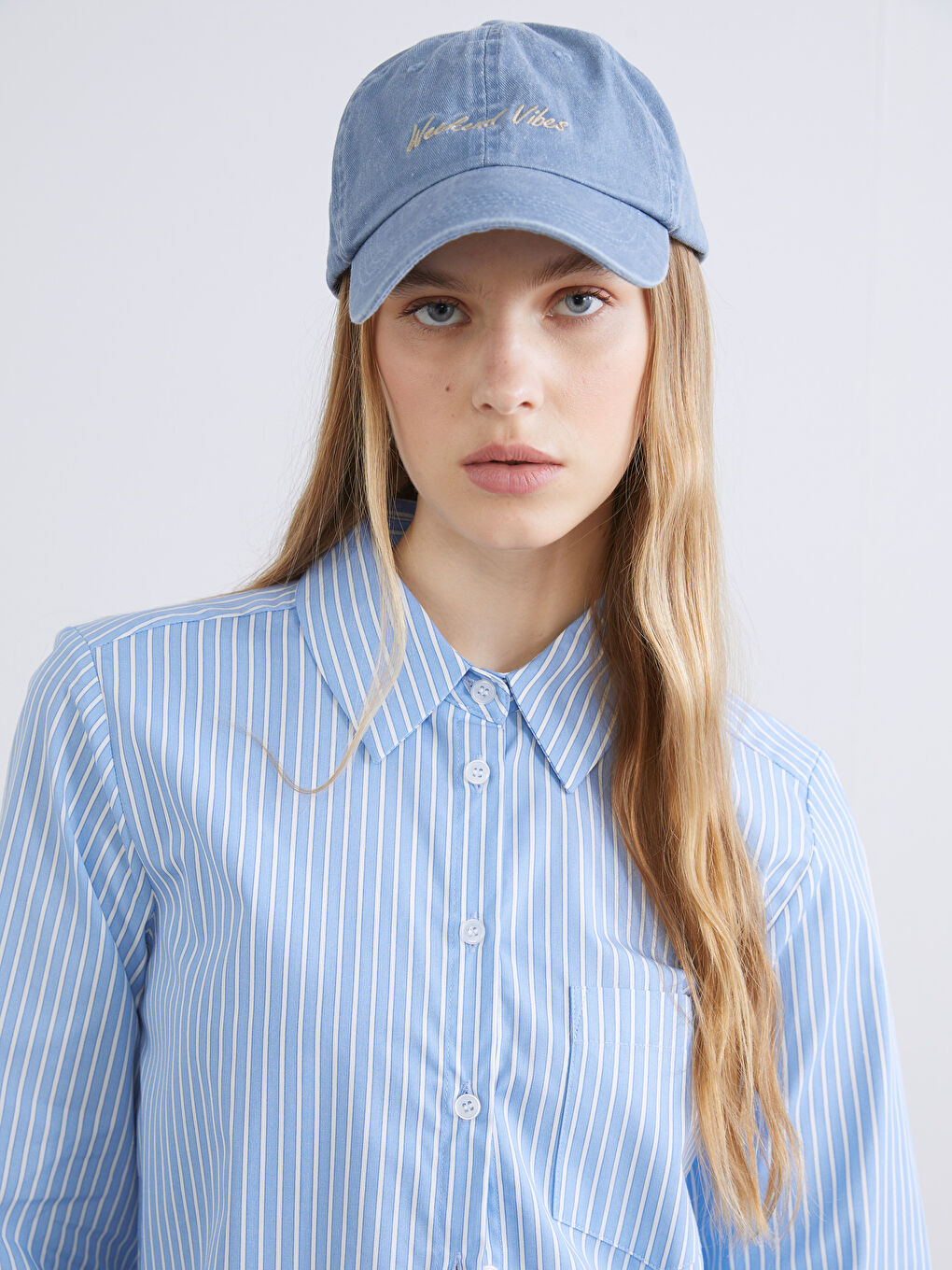 Mavi Çizgili Kadın Gömlek