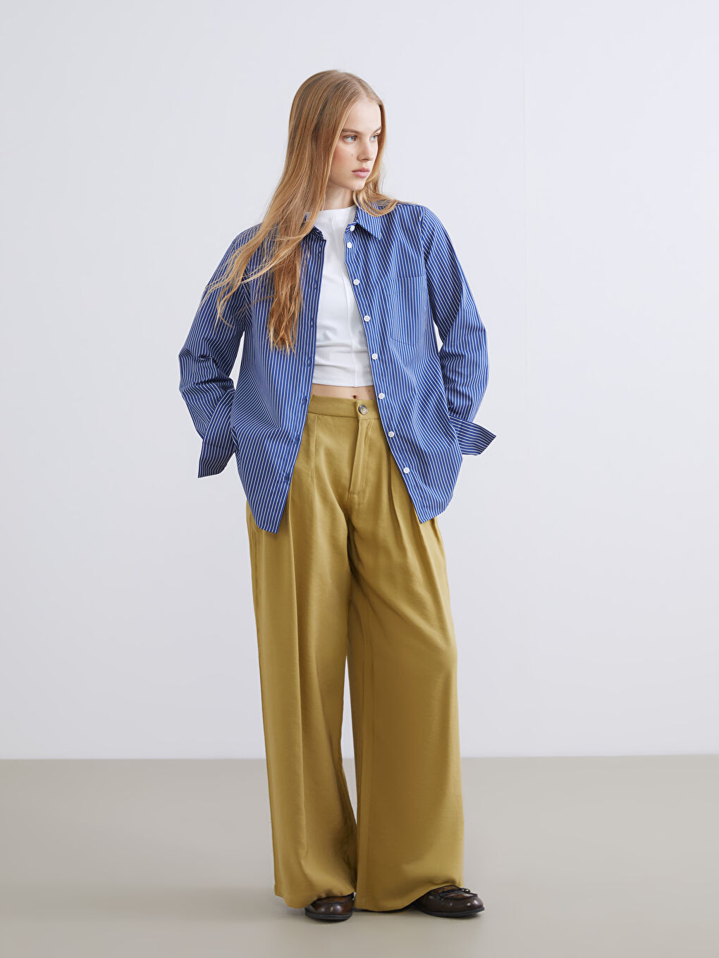 Lacivert Çizgili Kadın Gömlek-1