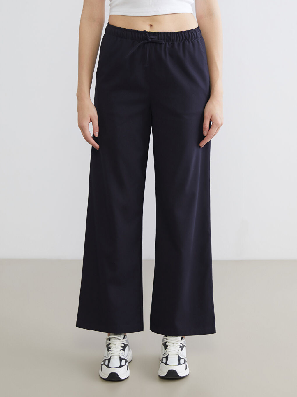 Lacivert Beli Lastikli Geniş Paça Kadın Pantolon-1