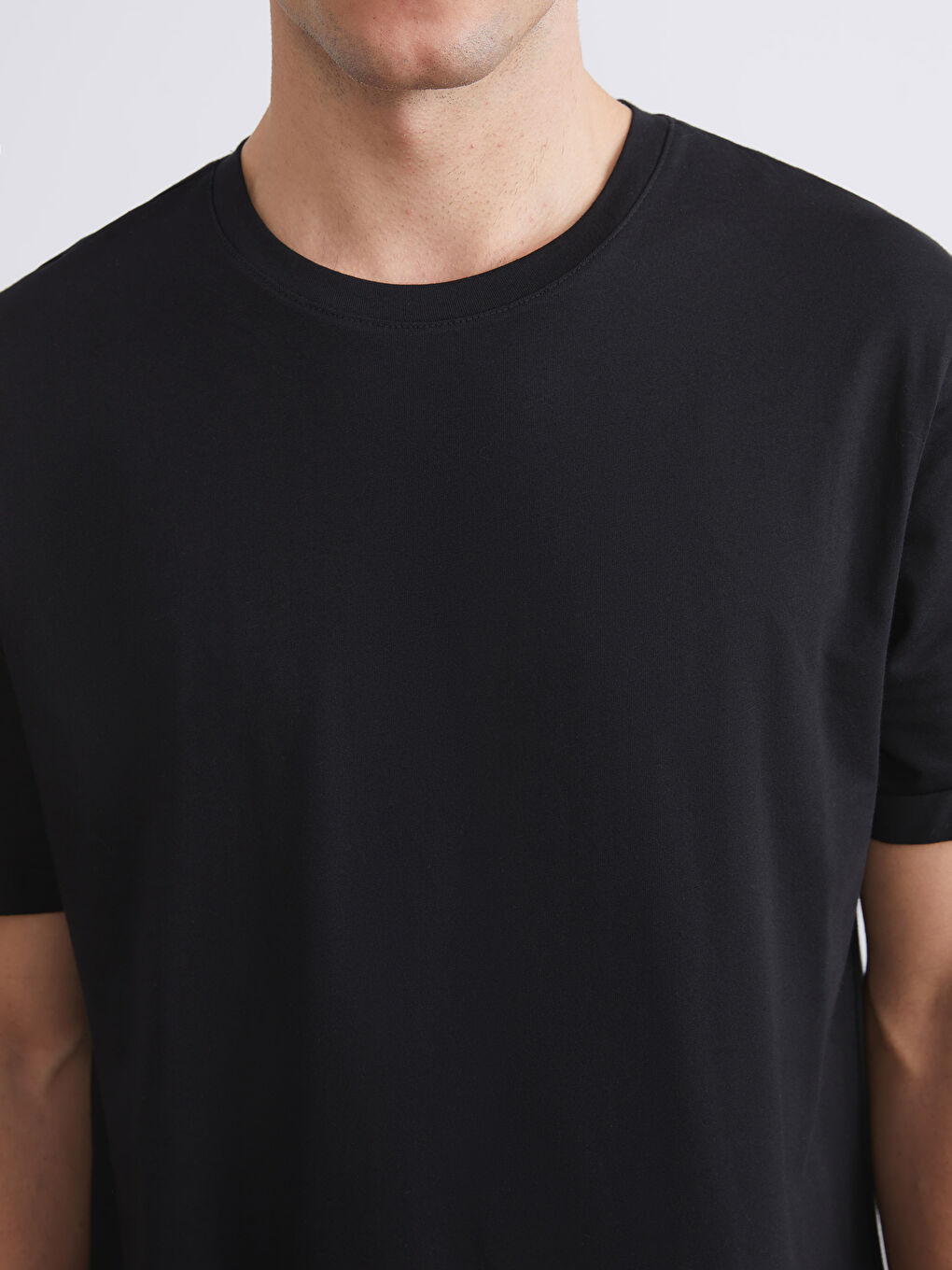 Siyah Bisiklet Yaka Penye Erkek Tişört-2