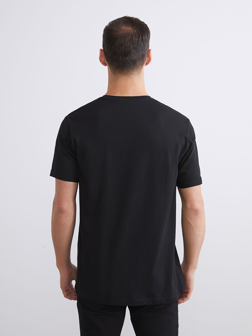 Siyah Bisiklet Yaka Penye Erkek Tişört-3