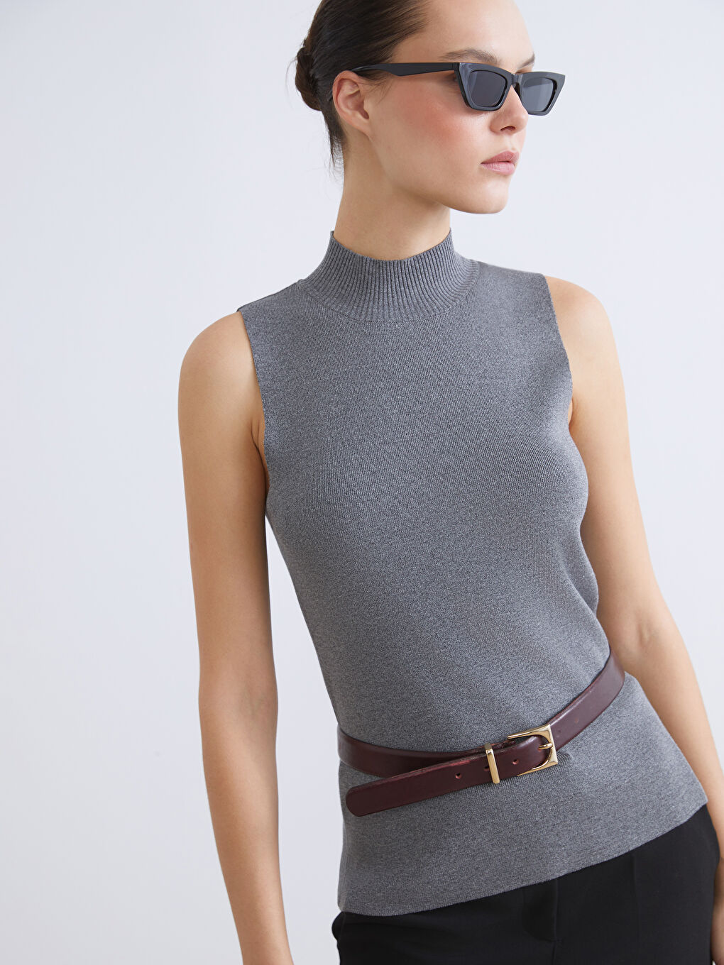 Gri Dik Yaka Kadın Triko Süveter