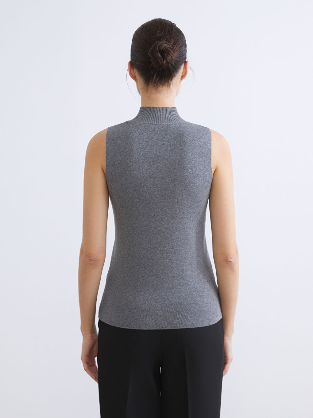 Gri Dik Yaka Kadın Triko Süveter-3