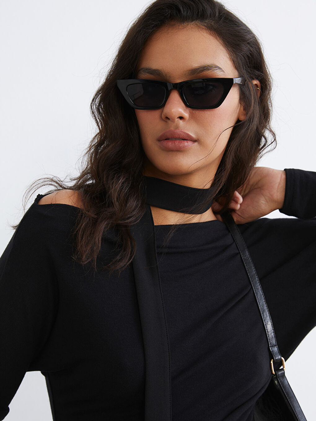 Siyah Kayık Yaka Bluz-2