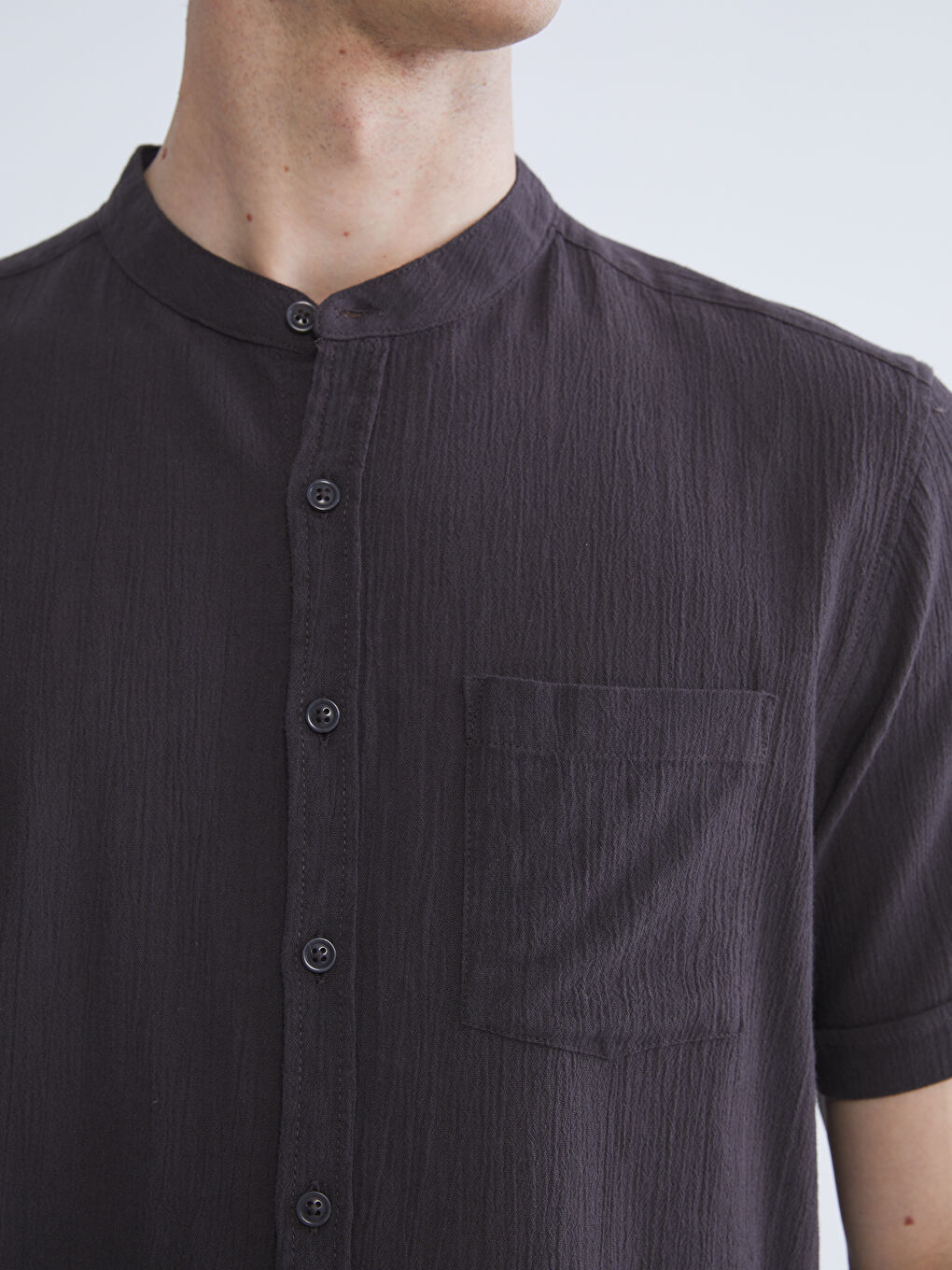 Kahverengi Regular Fit Hakim Yaka Kısa Kollu Erkek Gömlek-2