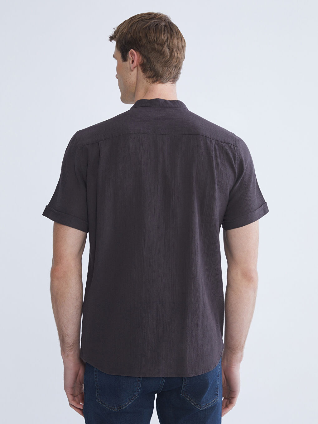 Kahverengi Regular Fit Hakim Yaka Kısa Kollu Erkek Gömlek-3