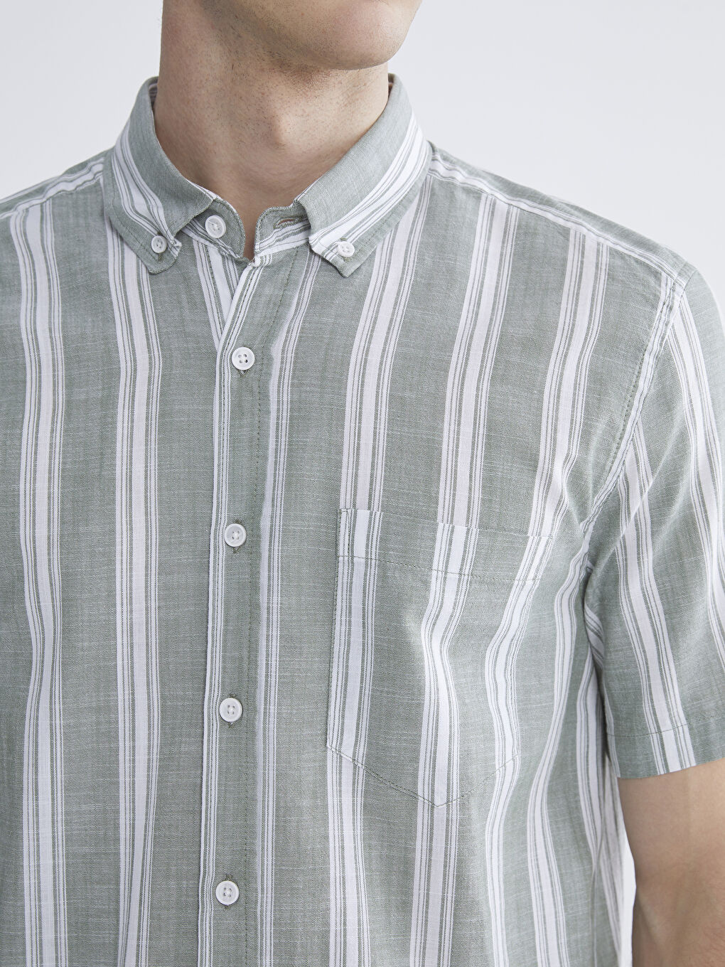 Yeşil Regular Fit Kısa Kollu Çizgili Erkek Gömlek-2