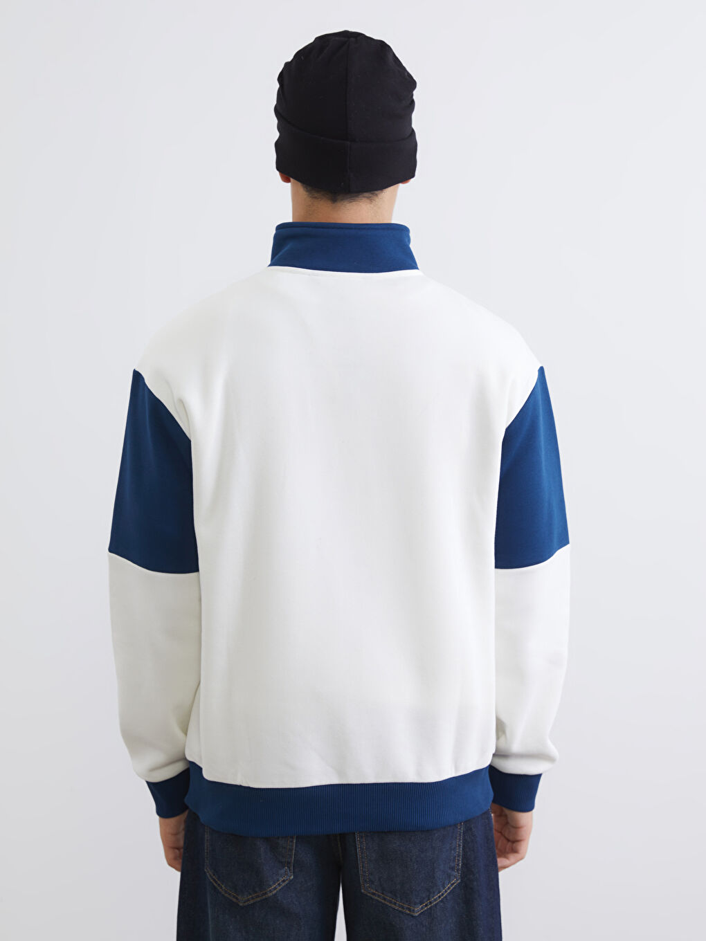 Ekru Dik Yaka Baskılı Erkek Kalın Sweatshirt-3