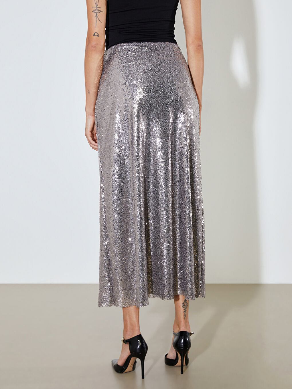 Gri Beli Fermuarlı Pul Payetli Etek-3