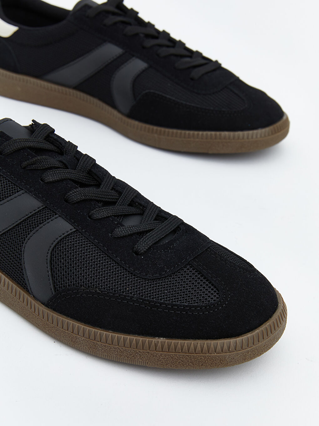 Faux Suede Men's Sneakers-2