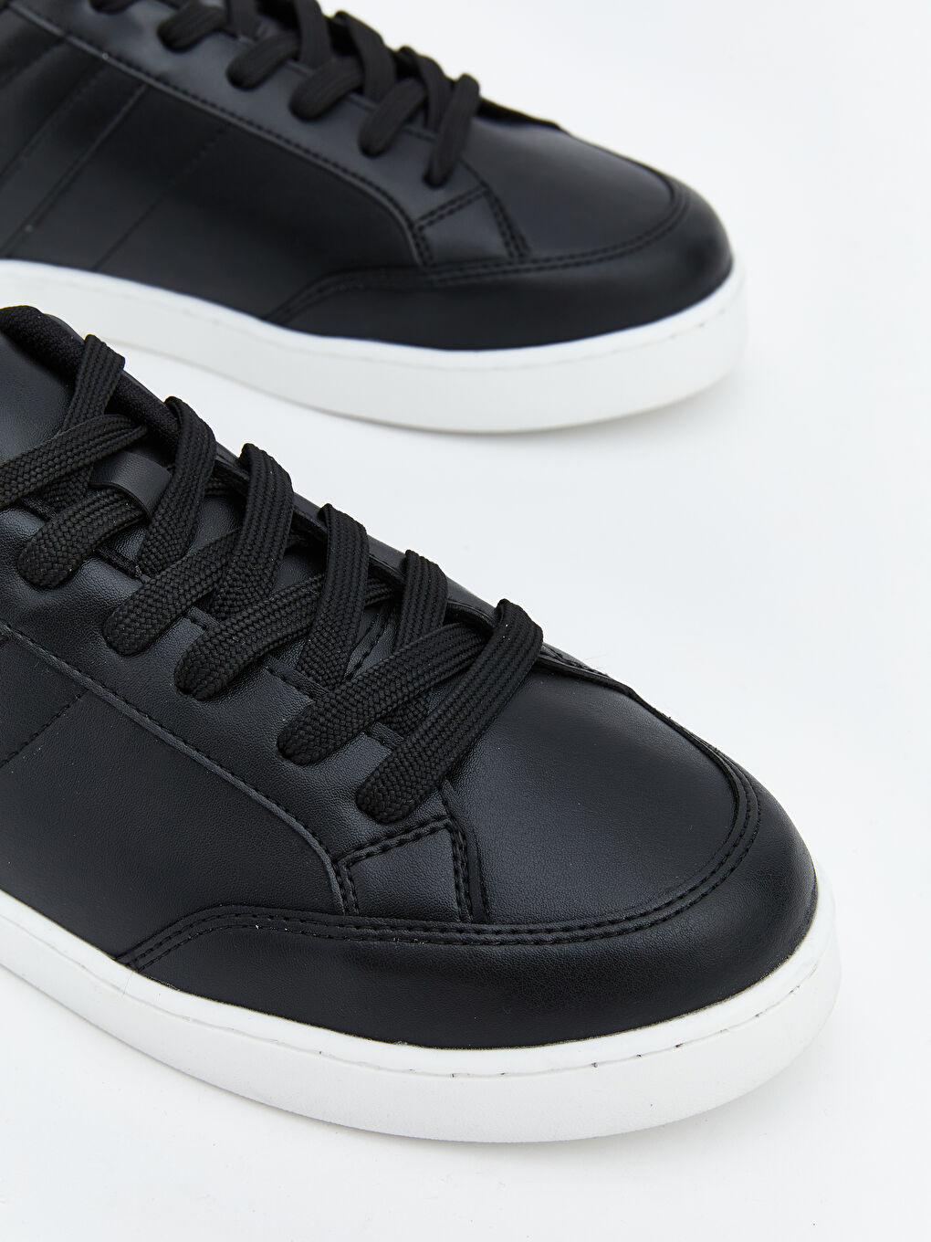 Siyah Bağcıklı Erkek Spor Ayakkabı-2