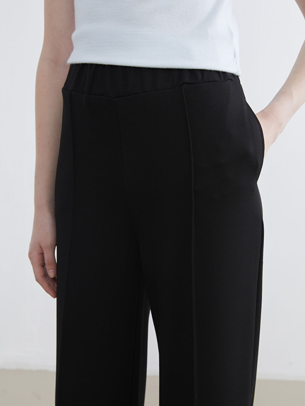 Women's Sweatpants with Elastic Waist-2