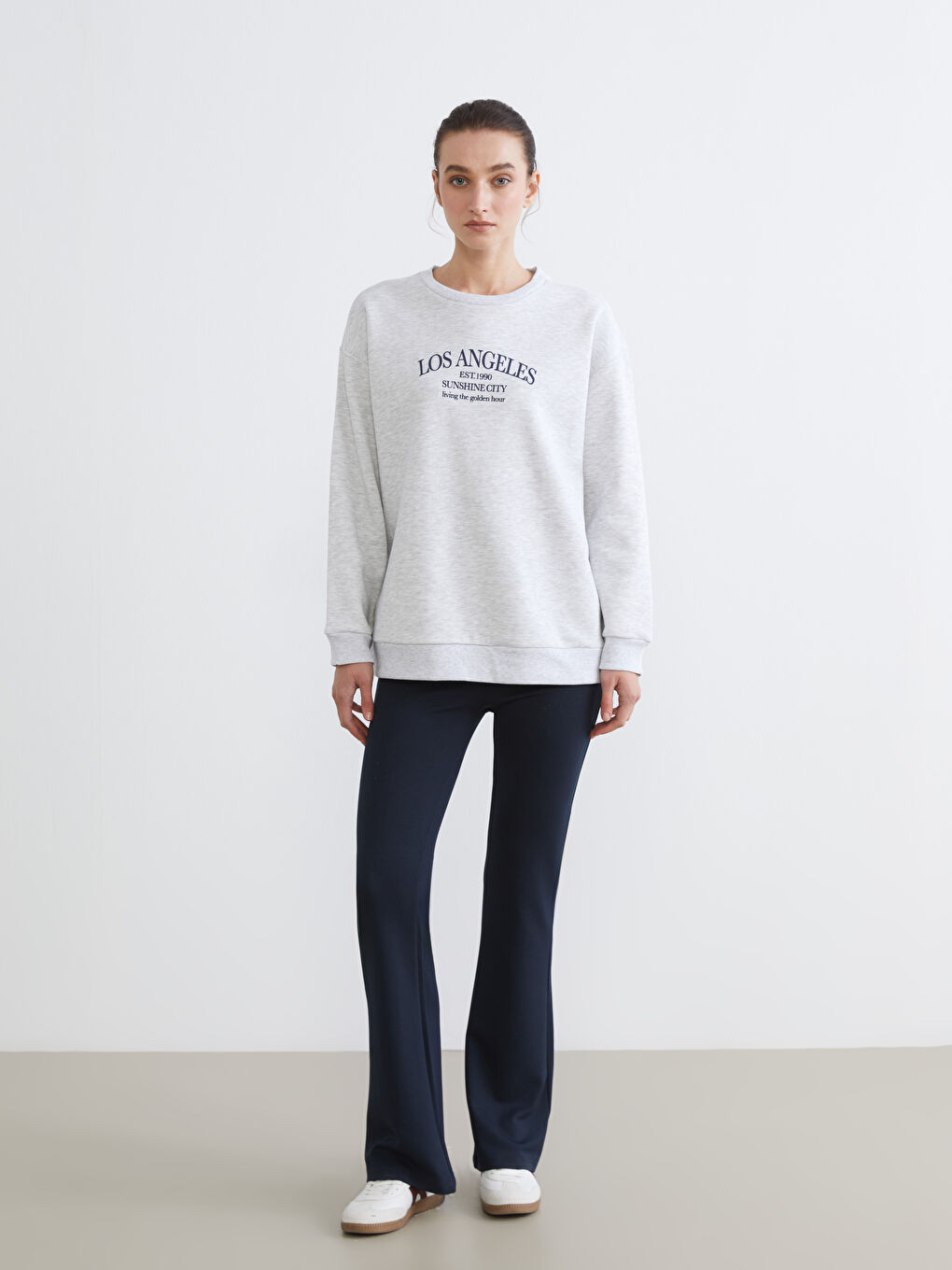 Gri Los Angeles Baskılı Oversize Kadın Sweatshirt-1