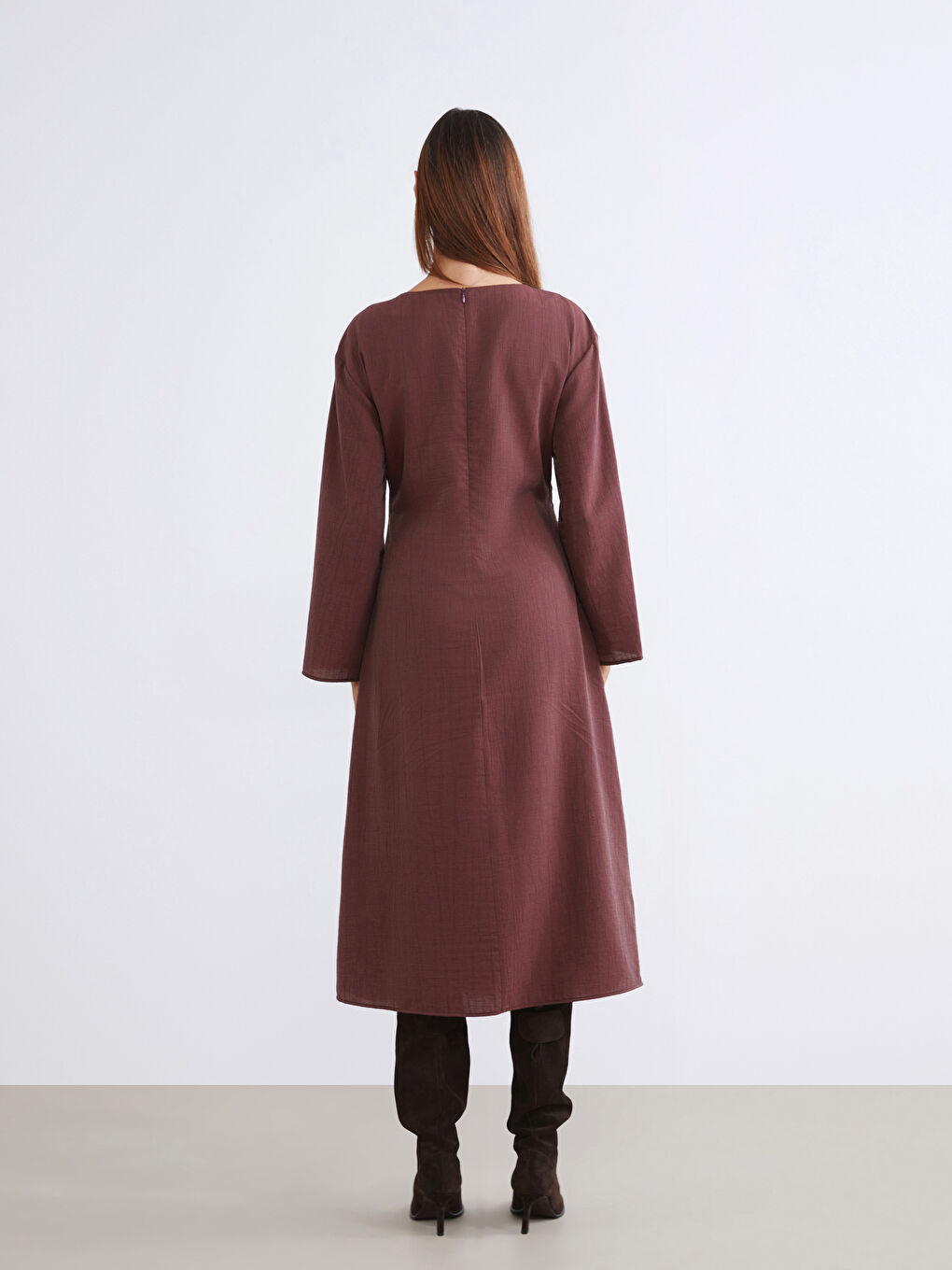 Kahverengi Bisiklet Yaka Dokulu Büzgülü Elbise-3