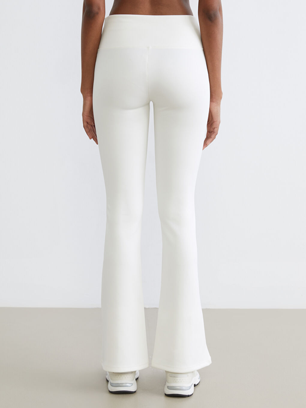 Ekru Beli Lastikli İspanyol Paça Kadın Spor Tayt-3