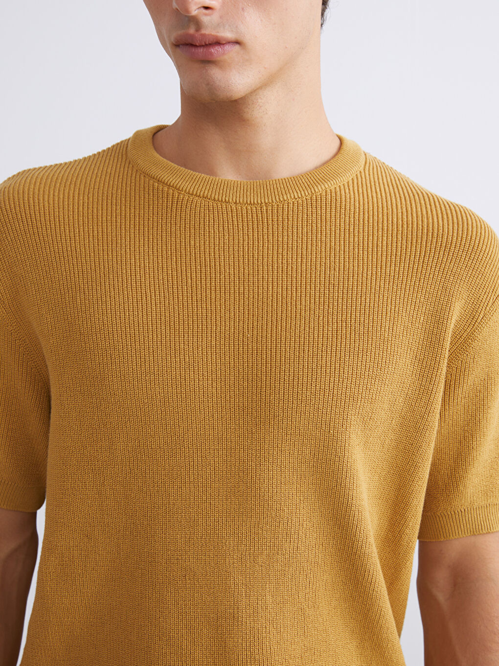 Sarı Bisiklet Yaka Kısa Kollu Erkek Triko Kazak-4