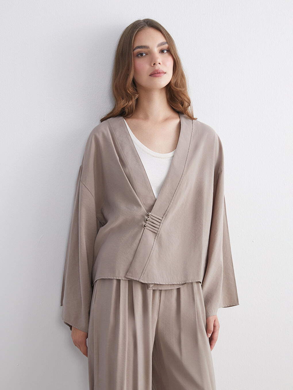 Gri Kruvaze Yaka Oversize Kadın Kimono