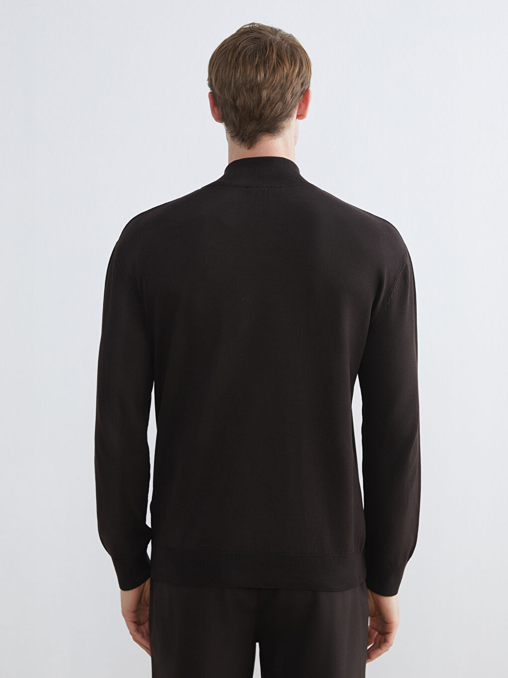 Kahverengi Fermuarlı Dik Yaka Erkek Triko Kazak-3