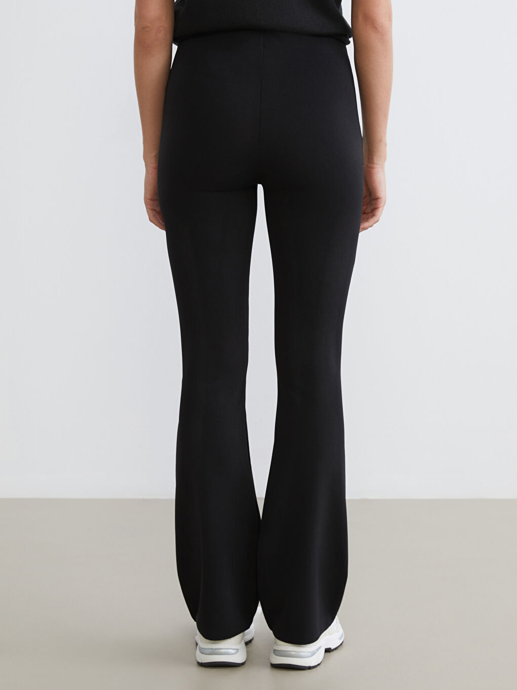 Siyah Yüksek Bel İspanyol Paça Kadın Tayt Pantolon-3