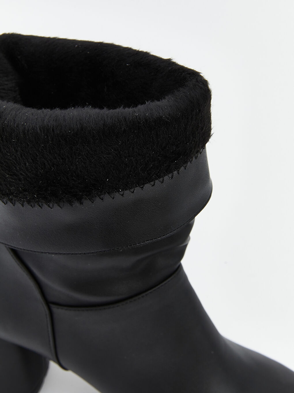 Siyah Deri Görünümlü Kadın Çizme-5