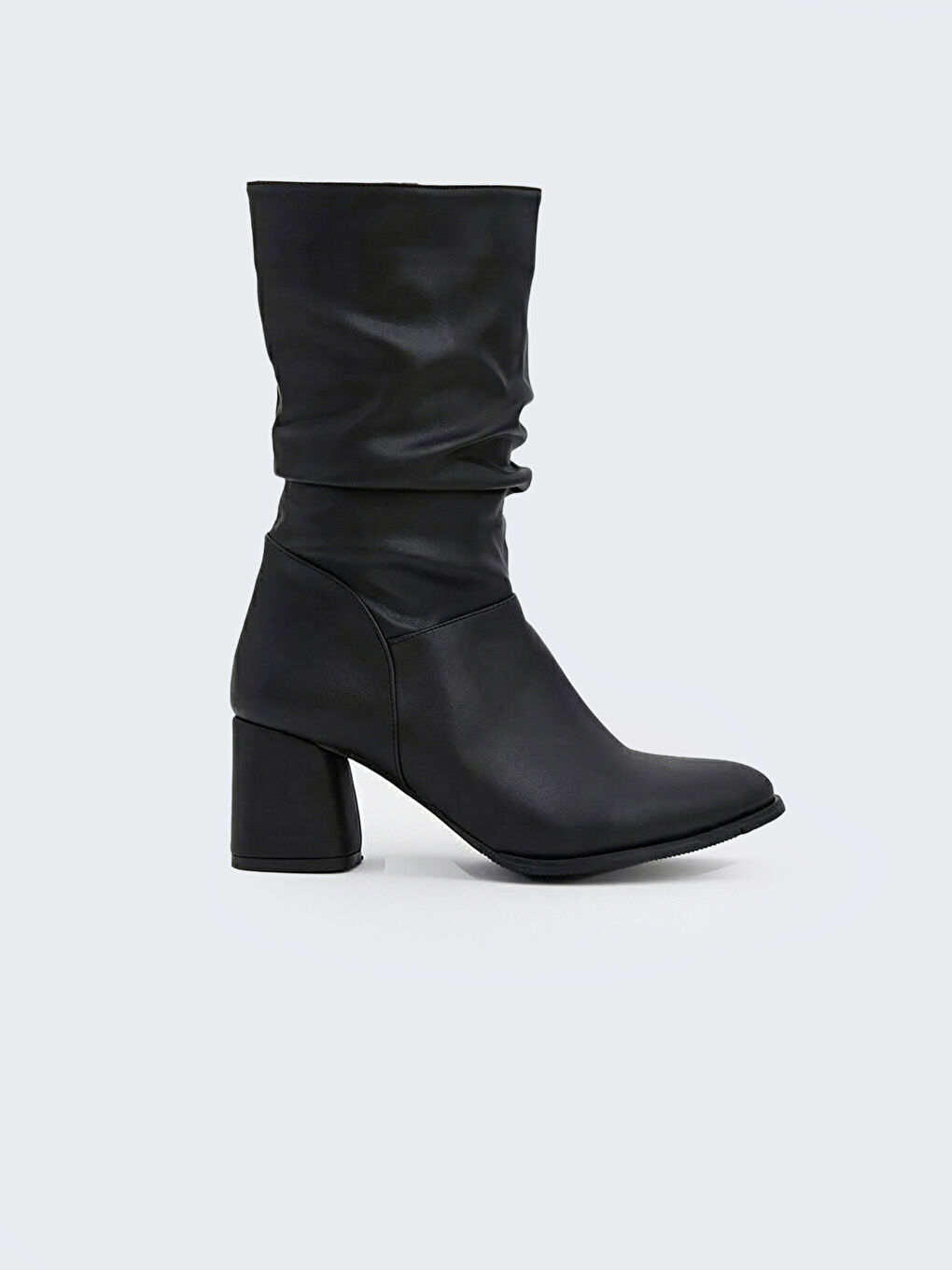 Siyah Deri Görünümlü Kadın Çizme-1