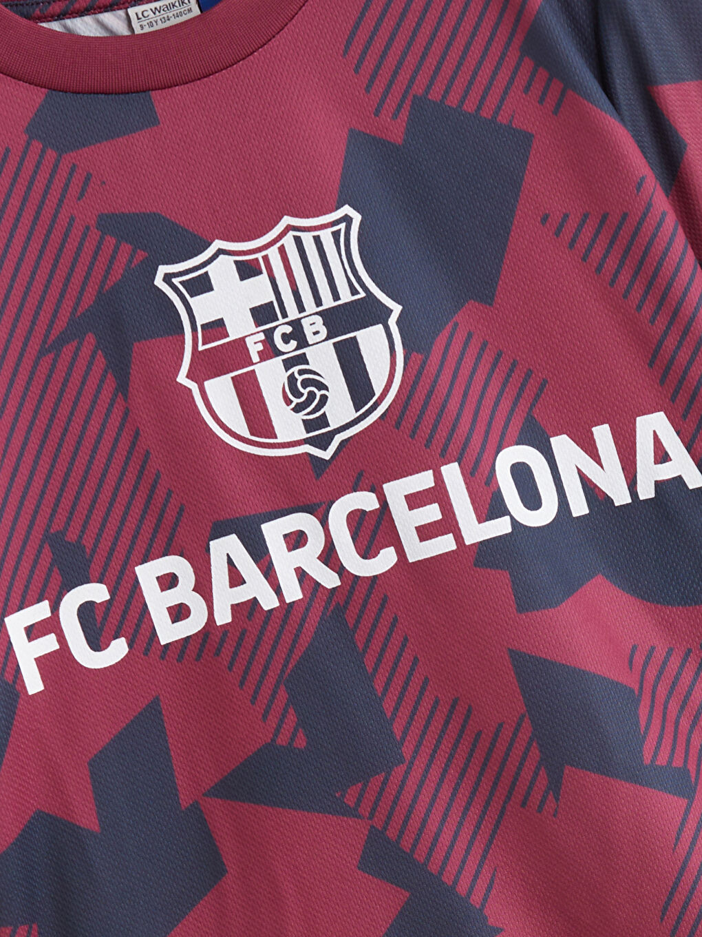 تيشيرت مطبوع برشلونة ياقة دائرية للأولاد-1