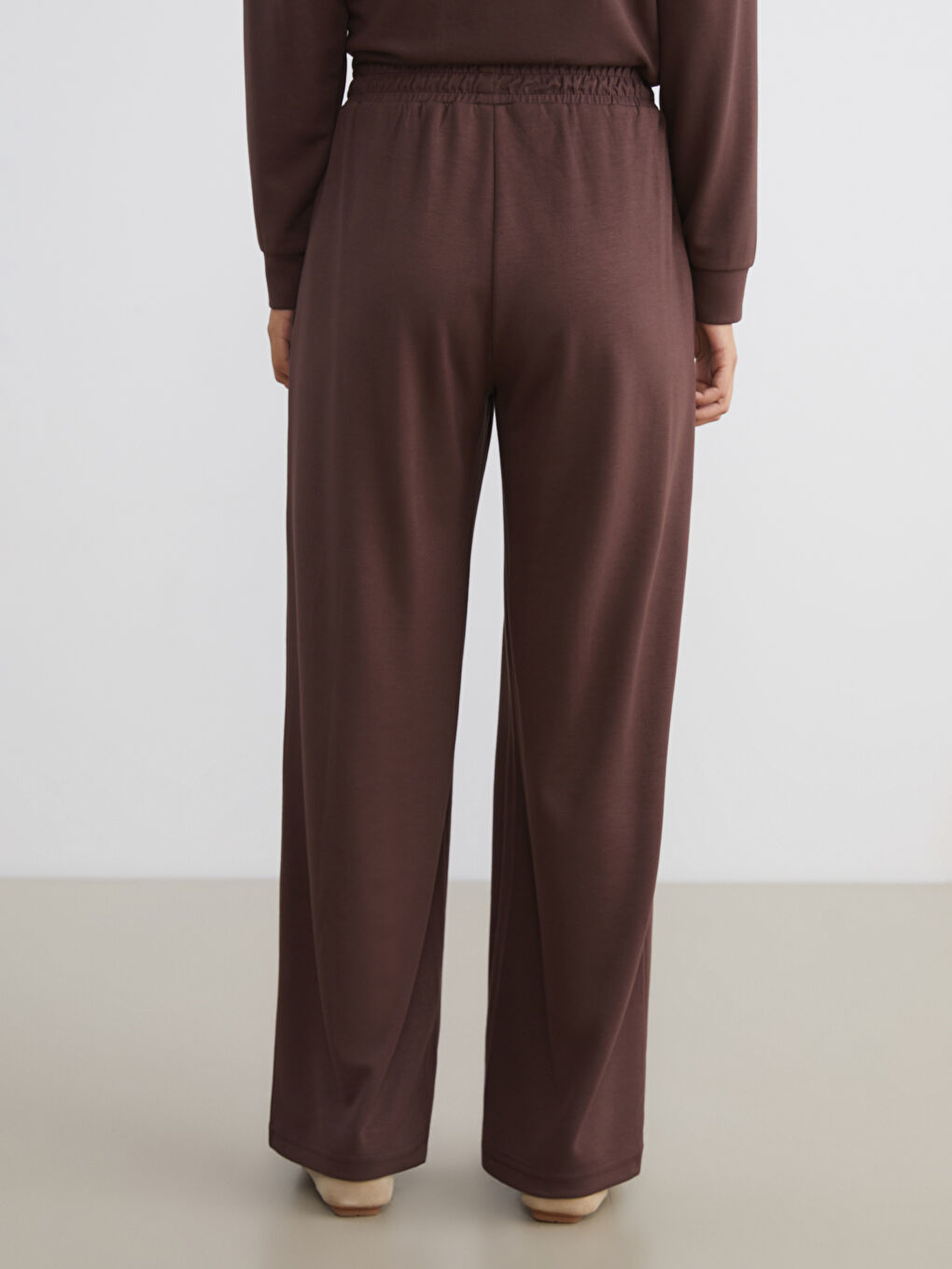 Kahverengi Beli Lastikli Geniş Paça Kadın Eşofman Altı-3