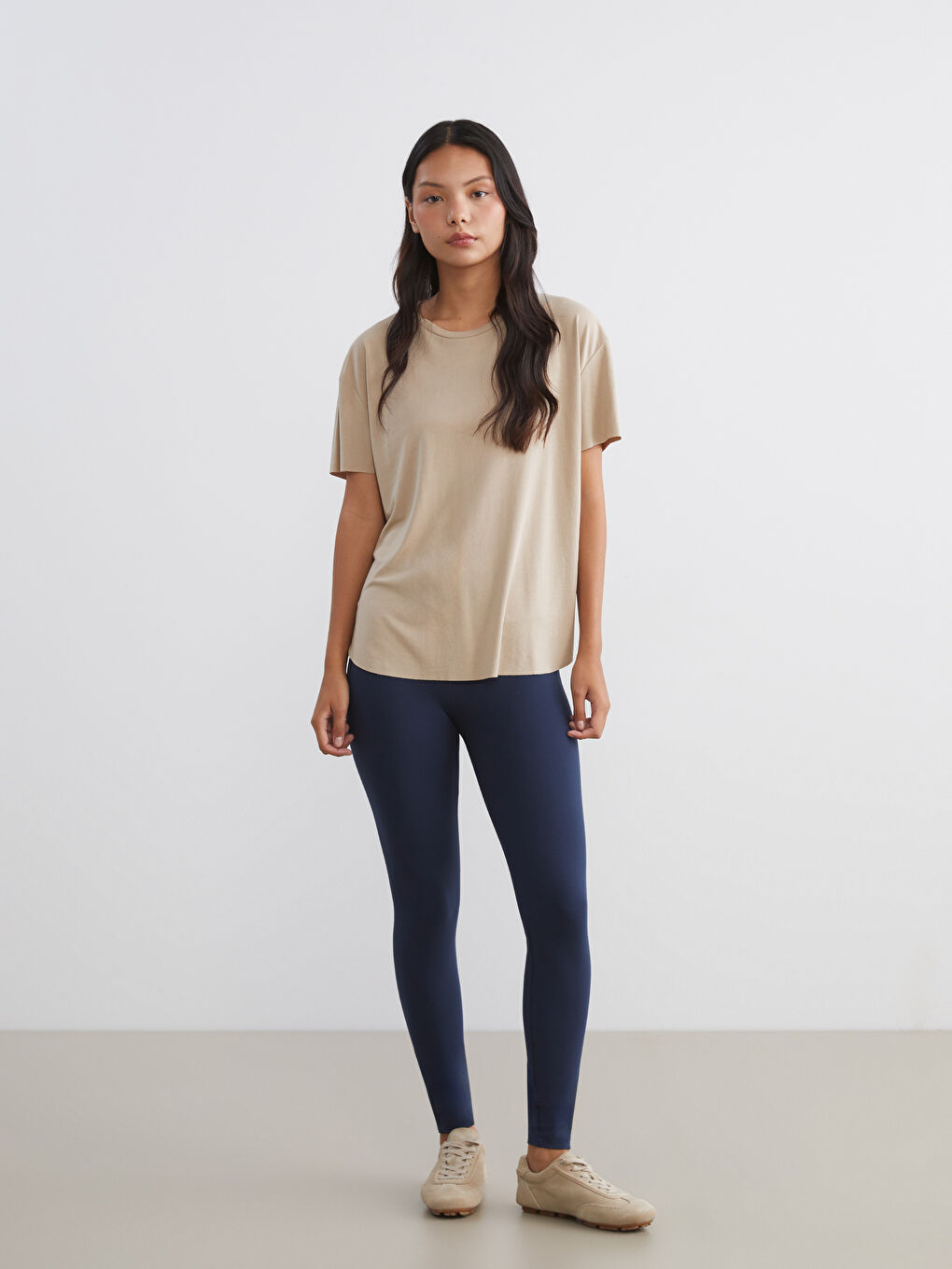 ليجن رياضي بخصر مرن للسيدات