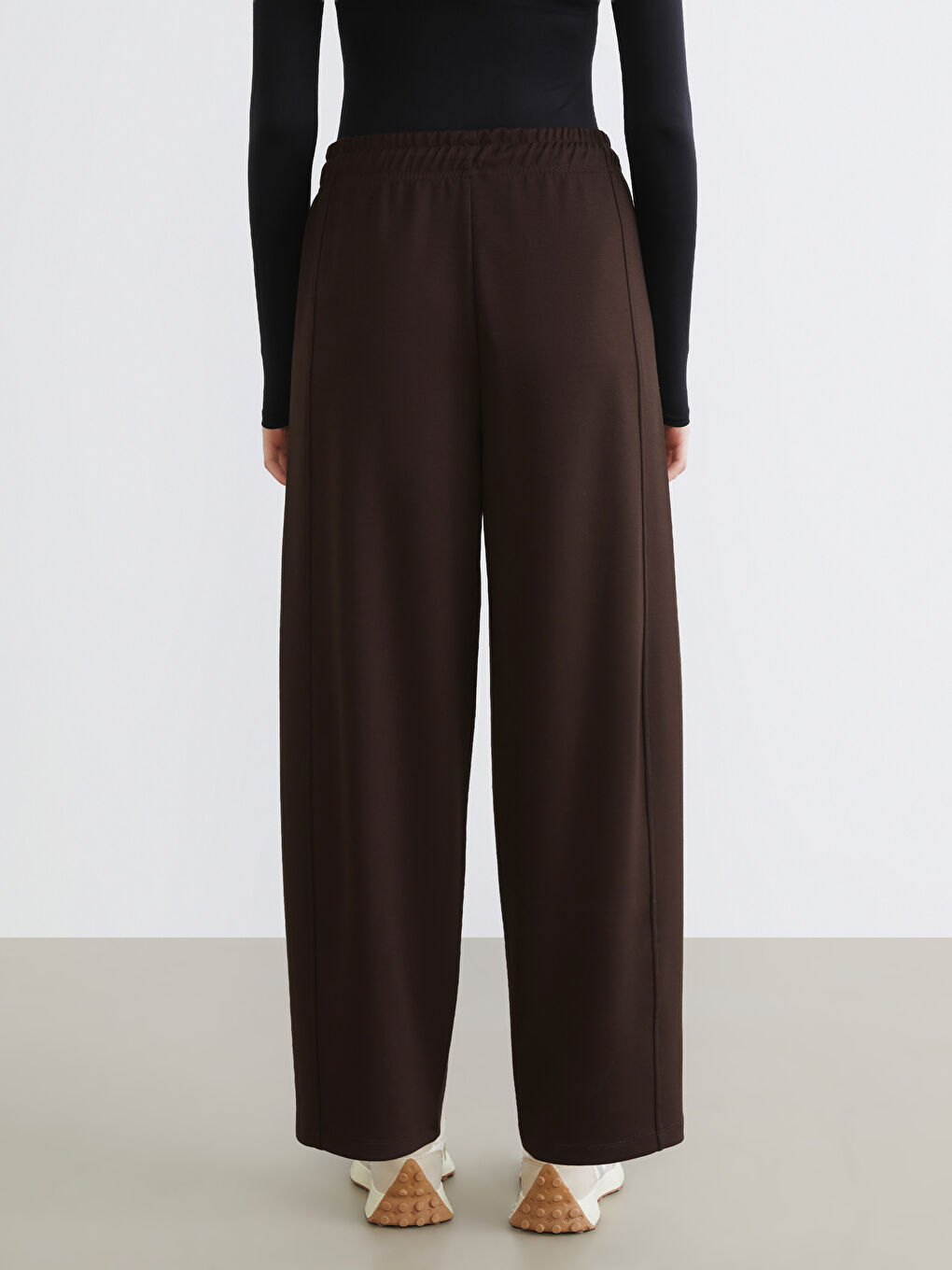 Women's Sweatpants with Elastic Waist-3