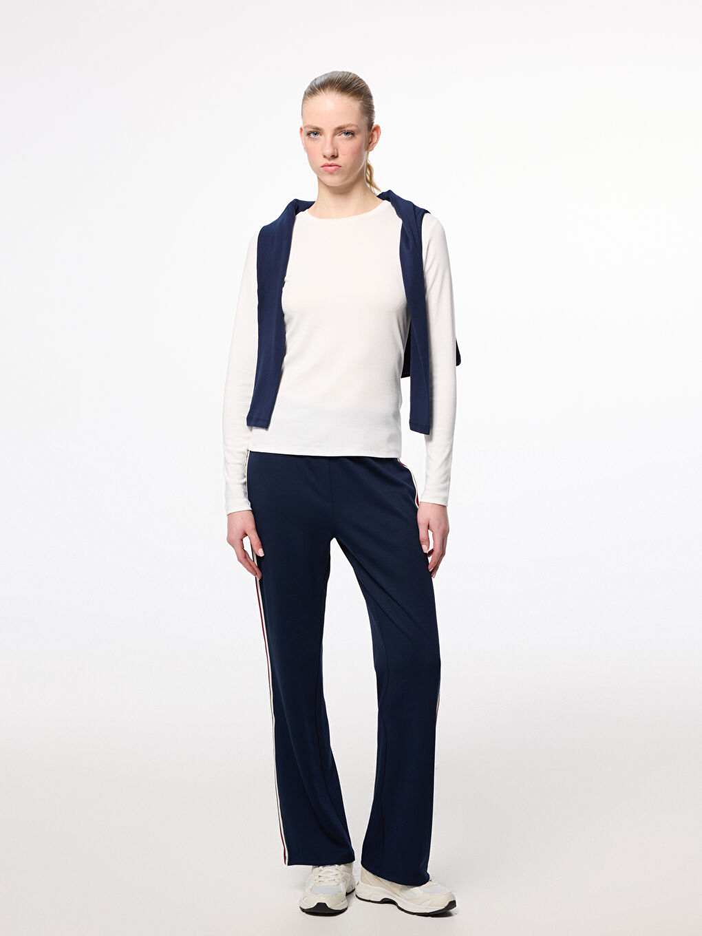 Ekru Bisiklet Yaka Kadın Body-1