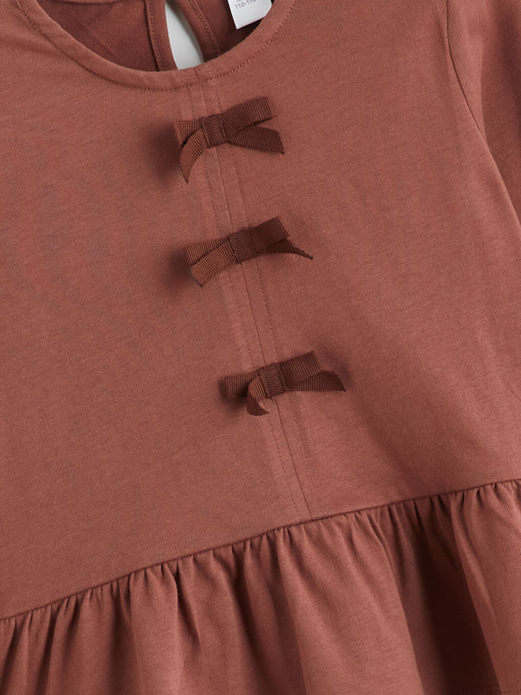 Kahverengi Bisiklet Yaka Fiyonk Detaylı Kız Çocuk Tişört-2