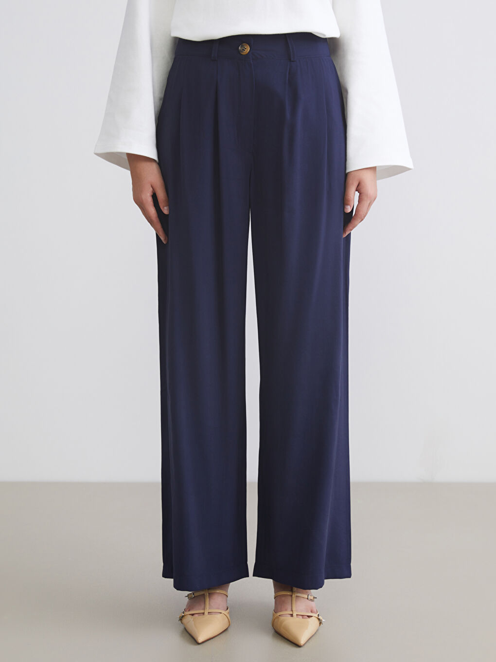 Lacivert Loose Fit Geniş Paça Kadın Pileli Pantolon-1