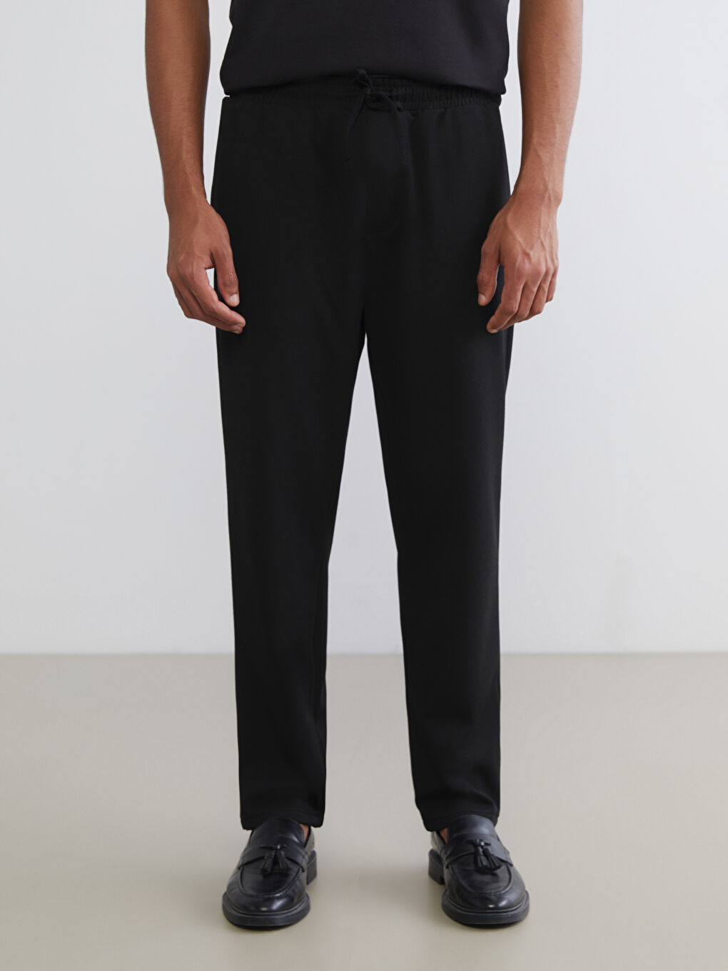 Siyah Beli Lastikli Gabardin Erkek Pantolon-1