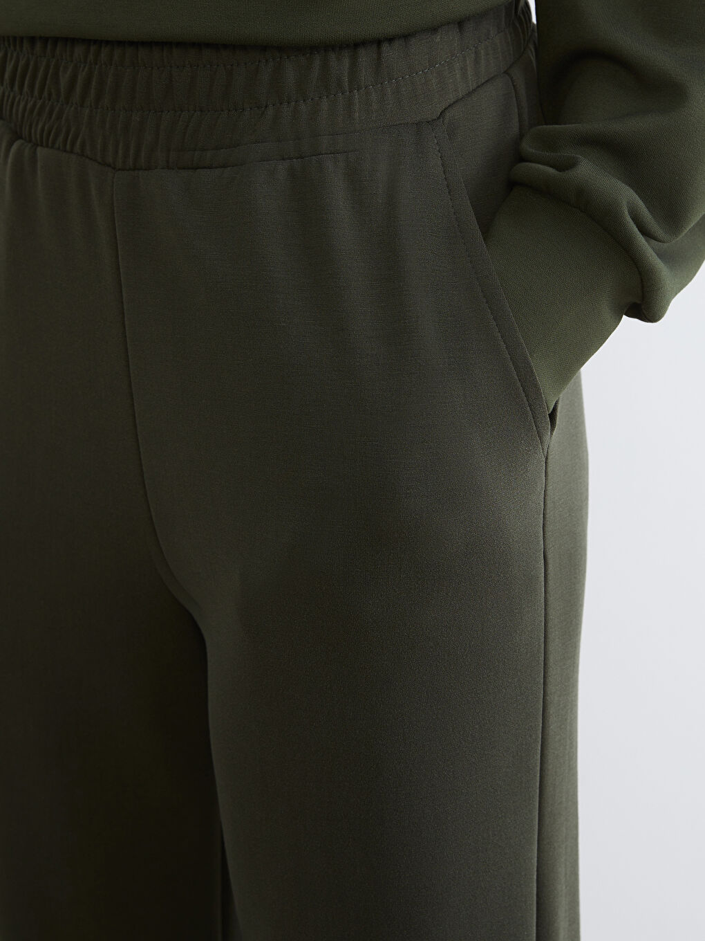 Haki Beli Lastikli Kadın Jogger Eşofman Altı-2