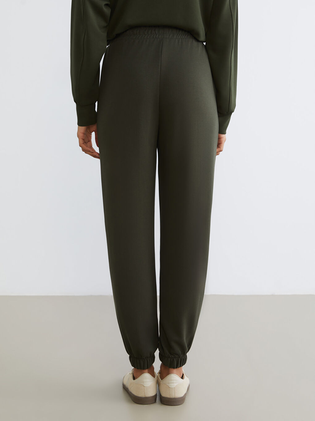 Haki Beli Lastikli Kadın Jogger Eşofman Altı-3