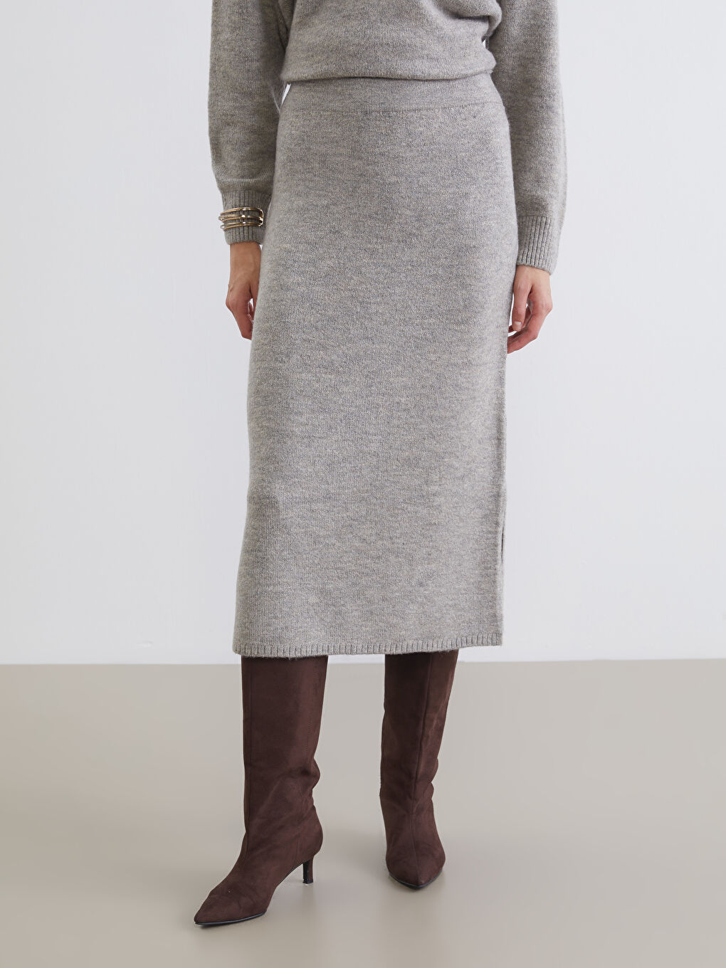 Bej Beli Lastikli Triko Etek-1