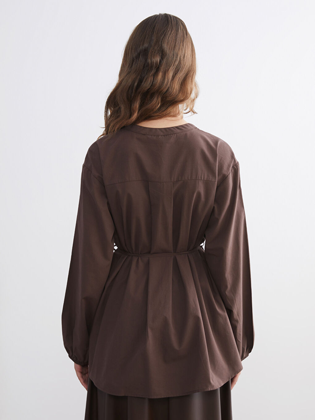 Kahverengi Kaçık Yaka Kuşaklı Kadın Gömlek Tunik-3