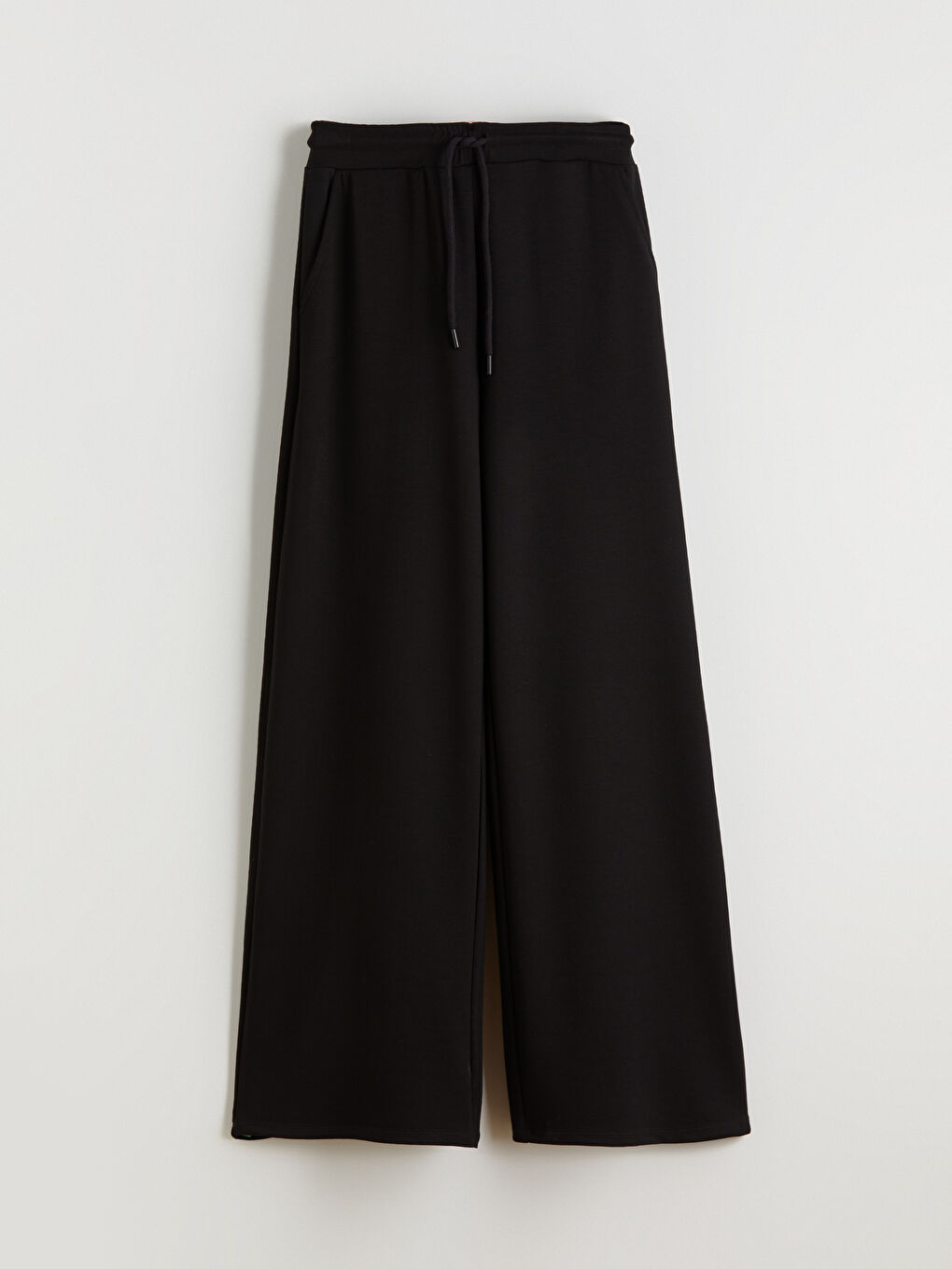 Siyah Beli Lastikli Geniş Paça Kadın Eşofman Altı-4