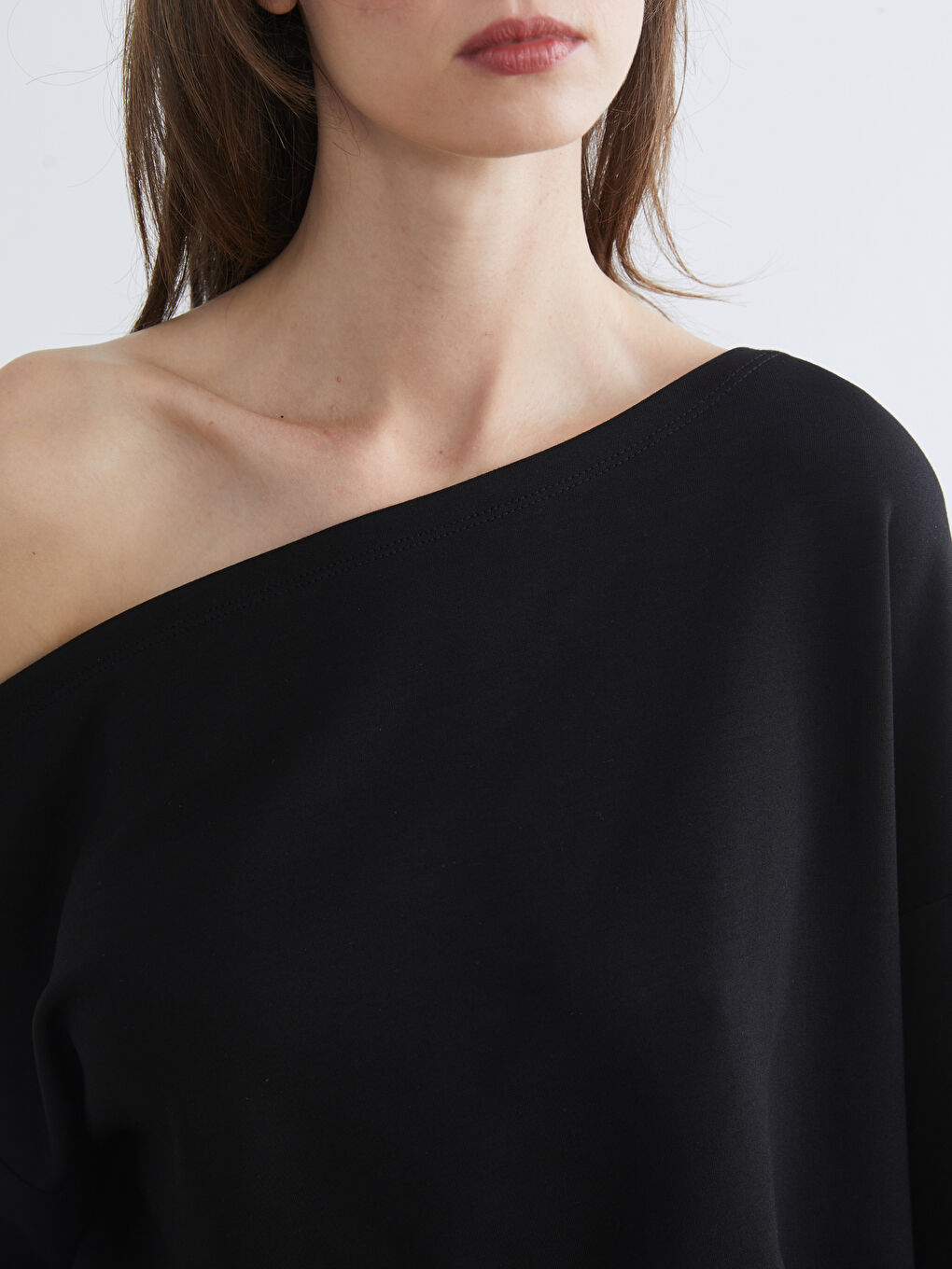 Siyah Kayık Yaka Oversize Kadın Sweatshirt-2